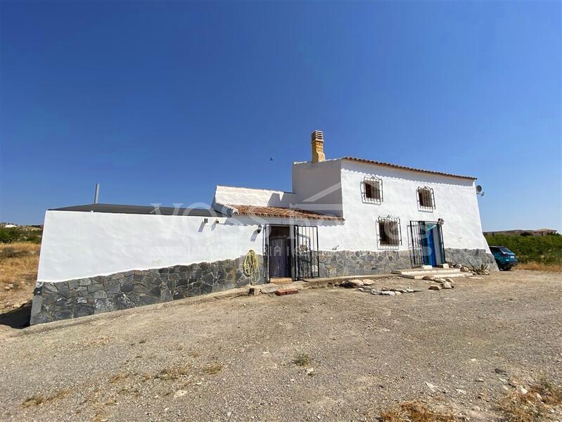 VH2611: Country House / Cortijo for Sale in Huércal-Overa Countryside