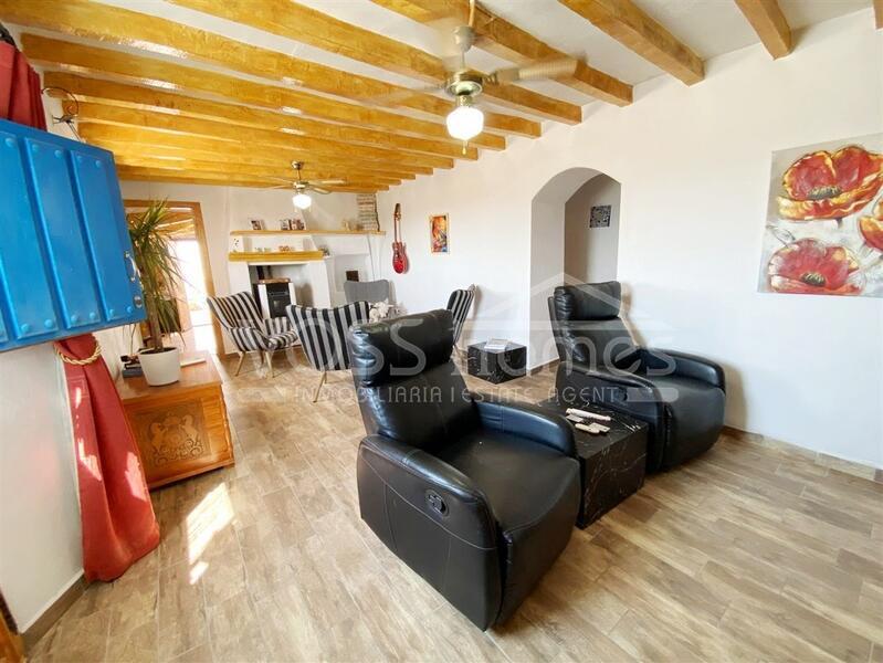 VH2611: Country House / Cortijo for Sale in Huércal-Overa Countryside