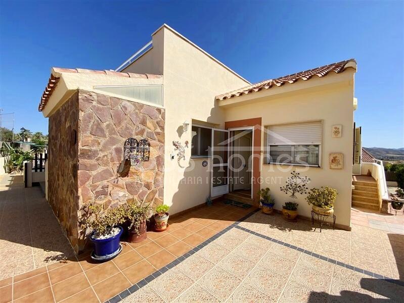 VH2625: Villa for Sale in La Alfoquia Area