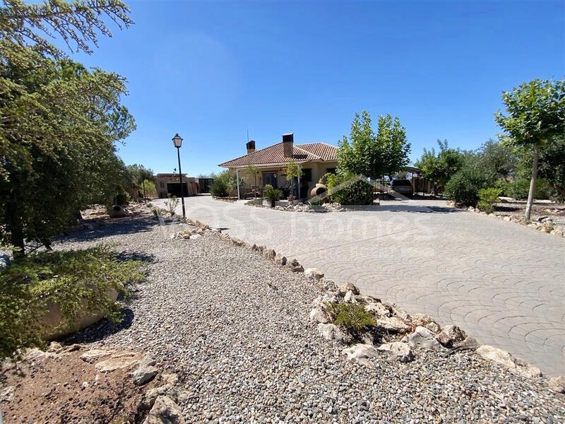 VH2627: Villa for Sale in Huércal-Overa Countryside