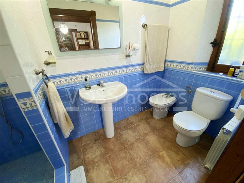 VH2651: Villa for Sale in La Alfoquia Area