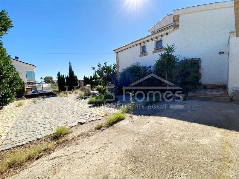VH2651: Villa for Sale in La Alfoquia Area