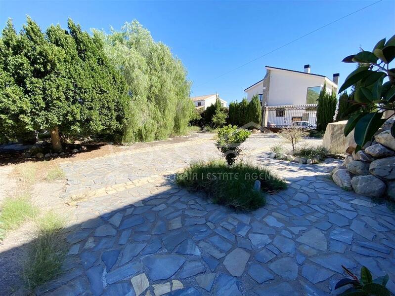 VH2651: Villa for Sale in La Alfoquia Area