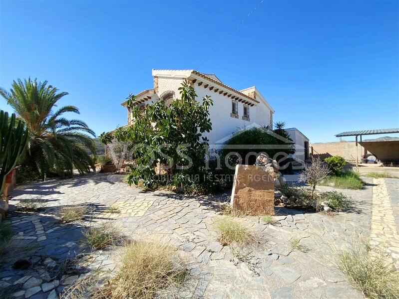VH2651: Villa for Sale in La Alfoquia Area