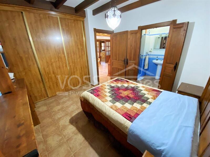 VH2651: Villa for Sale in La Alfoquia Area
