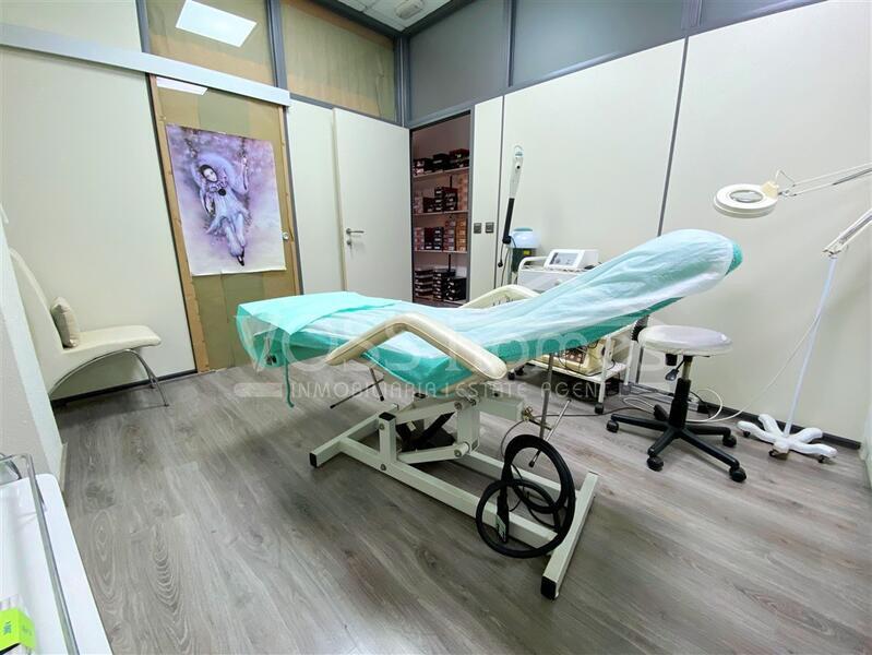 VH2667: Commercial for Sale in Huércal-Overa Town