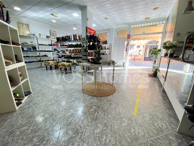 VH2667: Commercial for Sale in Huércal-Overa Town