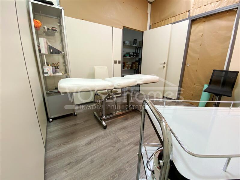 VH2667: Commercial for Sale in Huércal-Overa Town