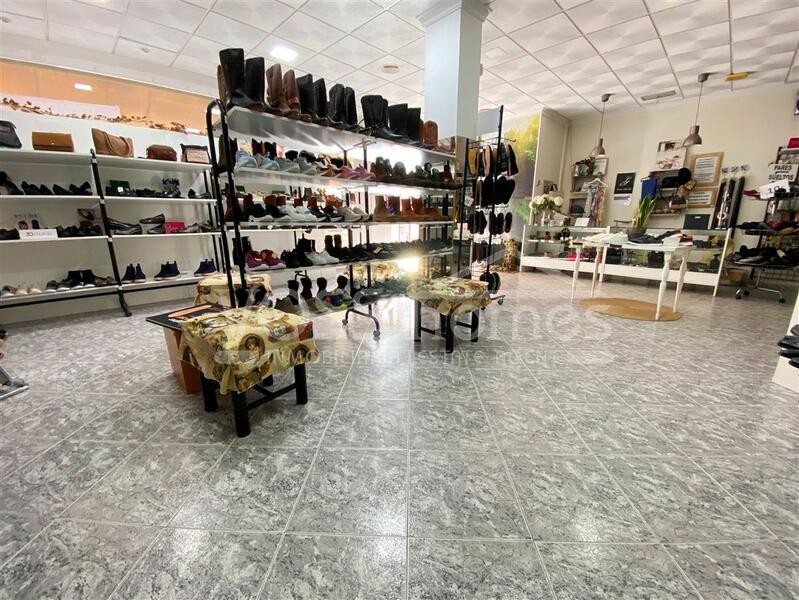 VH2667: Commercial for Sale in Huércal-Overa Town