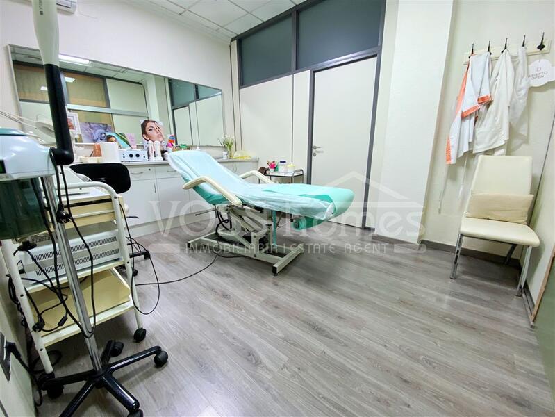 VH2667: Commercial for Sale in Huércal-Overa Town