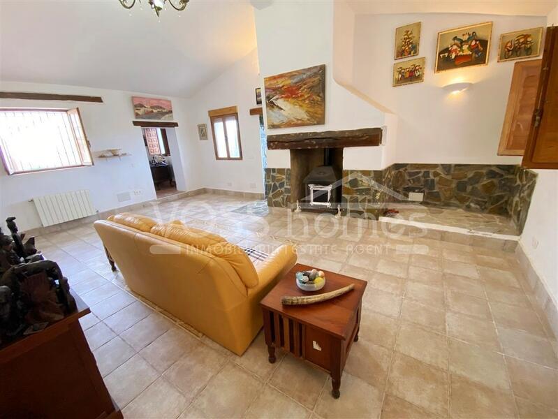 VH2678: Country House / Cortijo for Sale in Huércal-Overa Villages