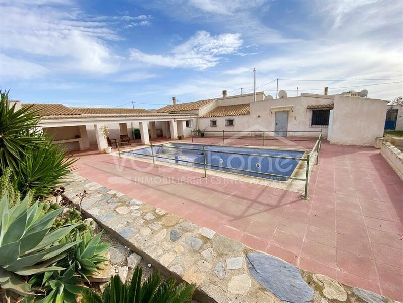VH2678: Country House / Cortijo for Sale in Huércal-Overa Villages