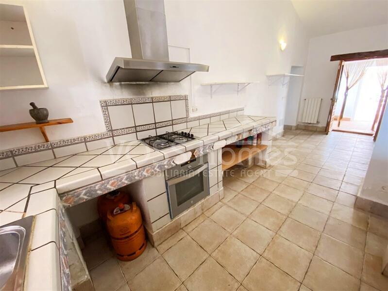 VH2678: Country House / Cortijo for Sale in Huércal-Overa Villages