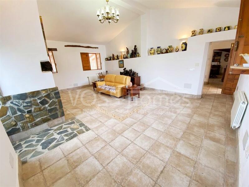 VH2678: Country House / Cortijo for Sale in Huércal-Overa Villages
