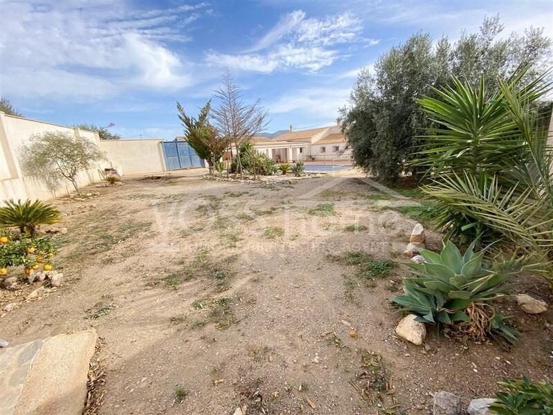 VH2678: Country House / Cortijo for Sale in Huércal-Overa Villages
