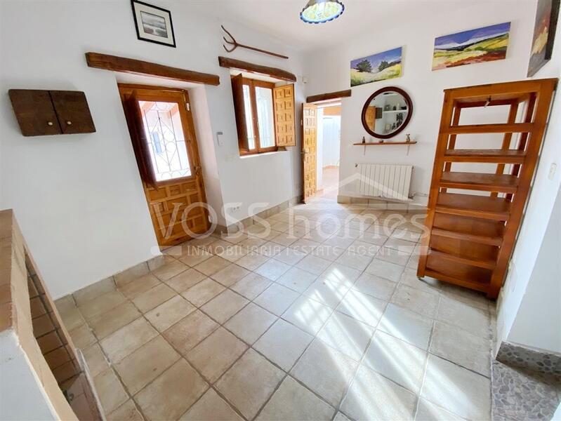 VH2678: Country House / Cortijo for Sale in Huércal-Overa Villages