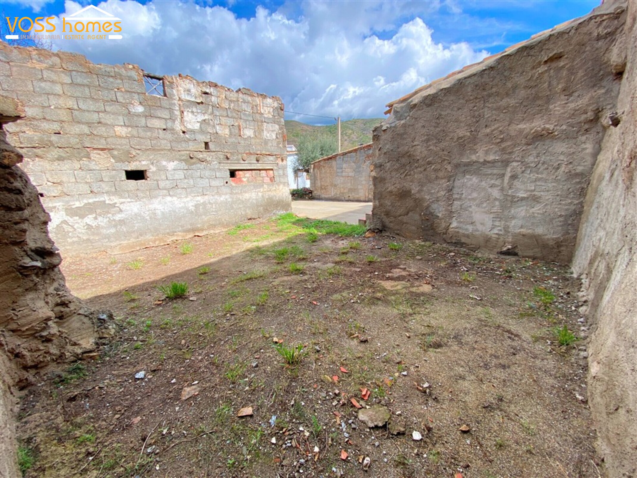 VH2695: Country House / Cortijo for Sale in Huércal-Overa Countryside