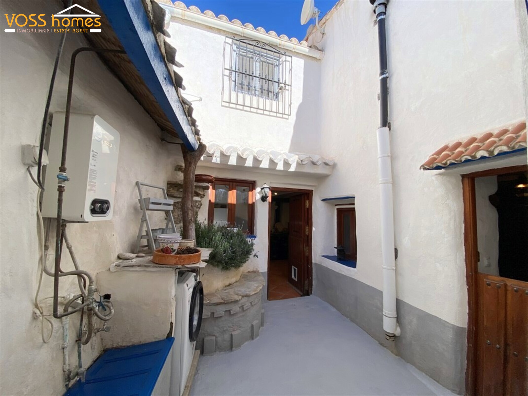 VH2705: Village / Town House for Sale in Taberno Area