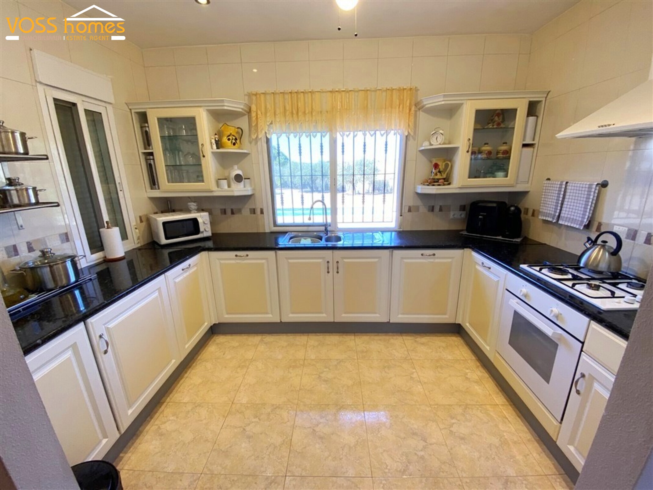 VH2723: Villa for Sale in Puerto Lumbreras Area