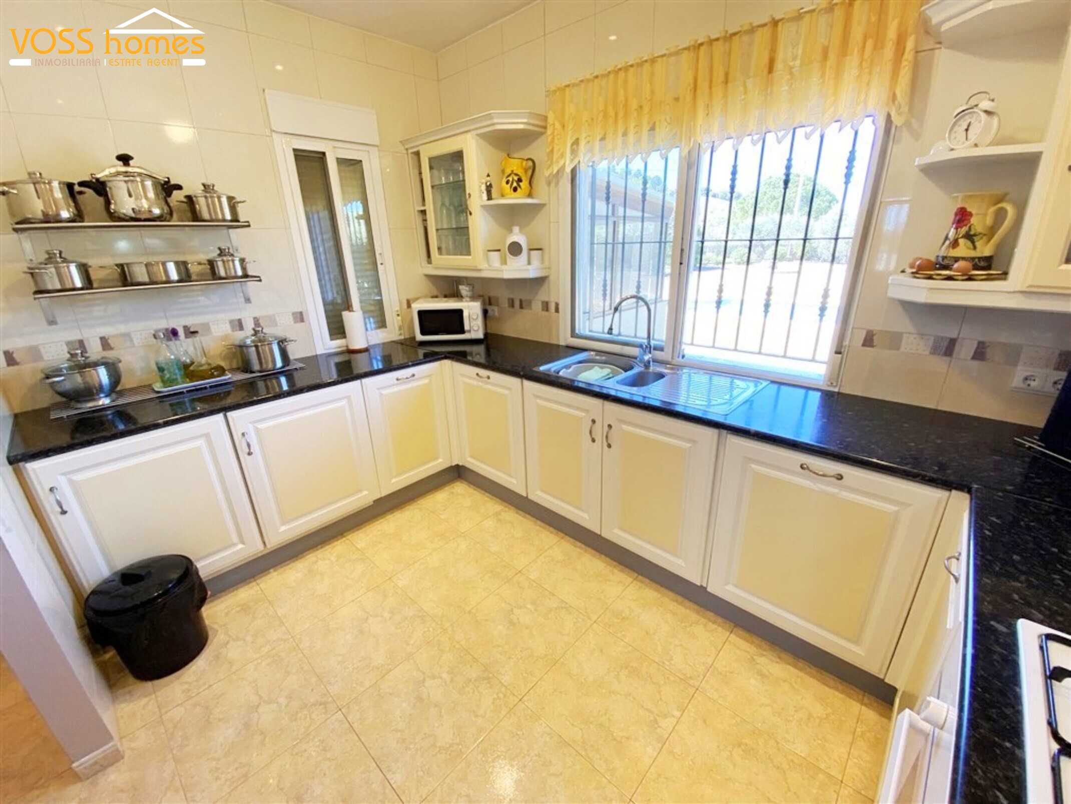 VH2723: Villa for Sale in Puerto Lumbreras Area