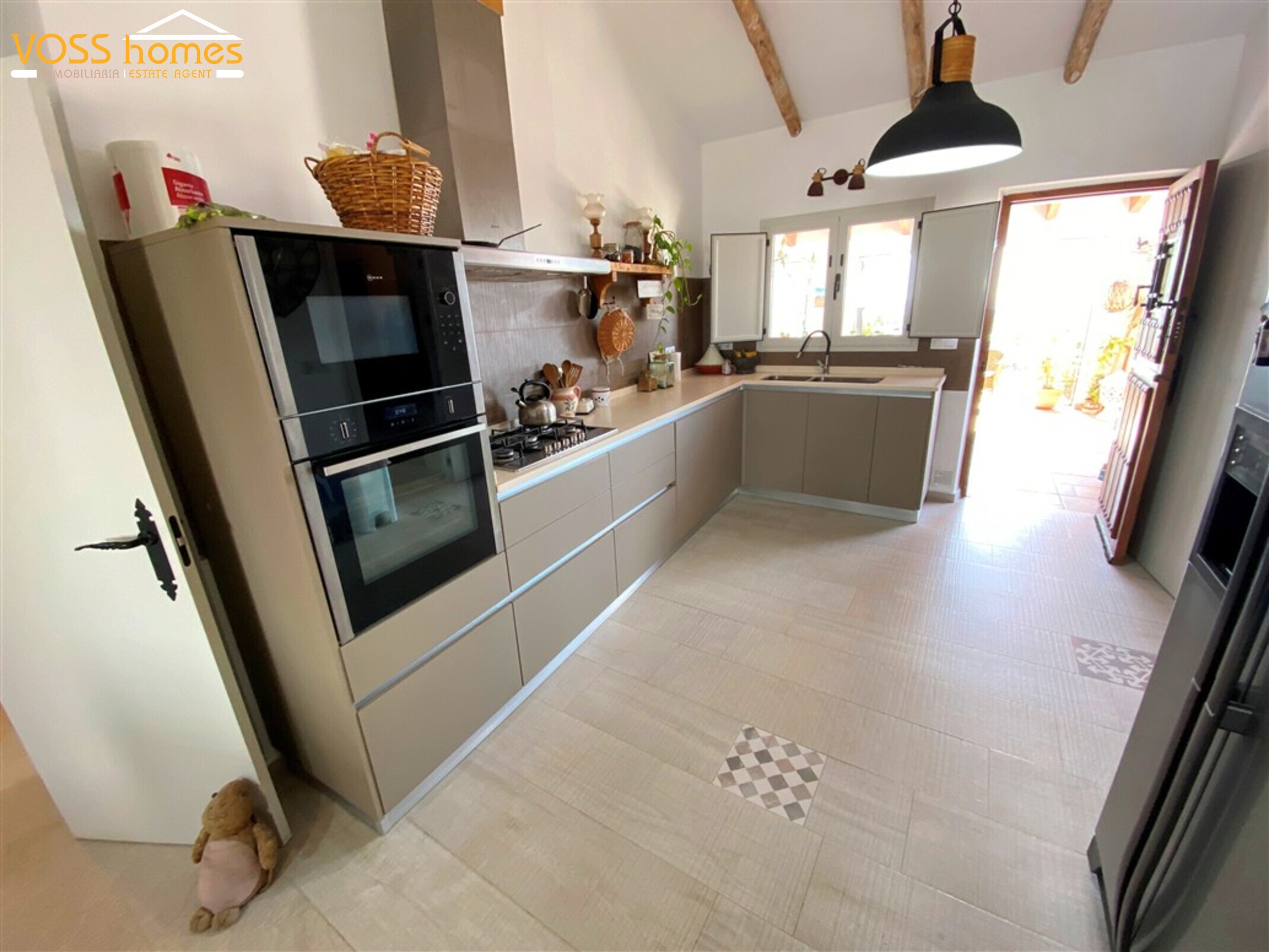 VH2728: Country House / Cortijo for Sale in Huércal-Overa Countryside