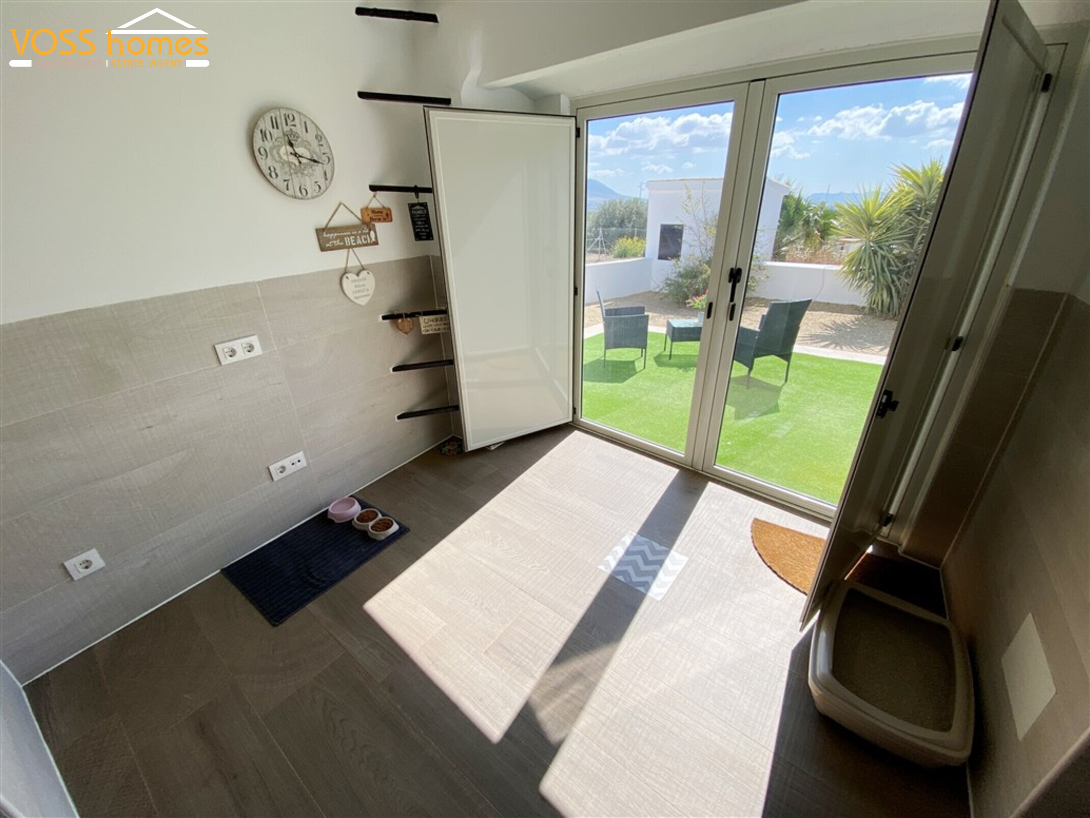 VH2728: Country House / Cortijo for Sale in Huércal-Overa Countryside