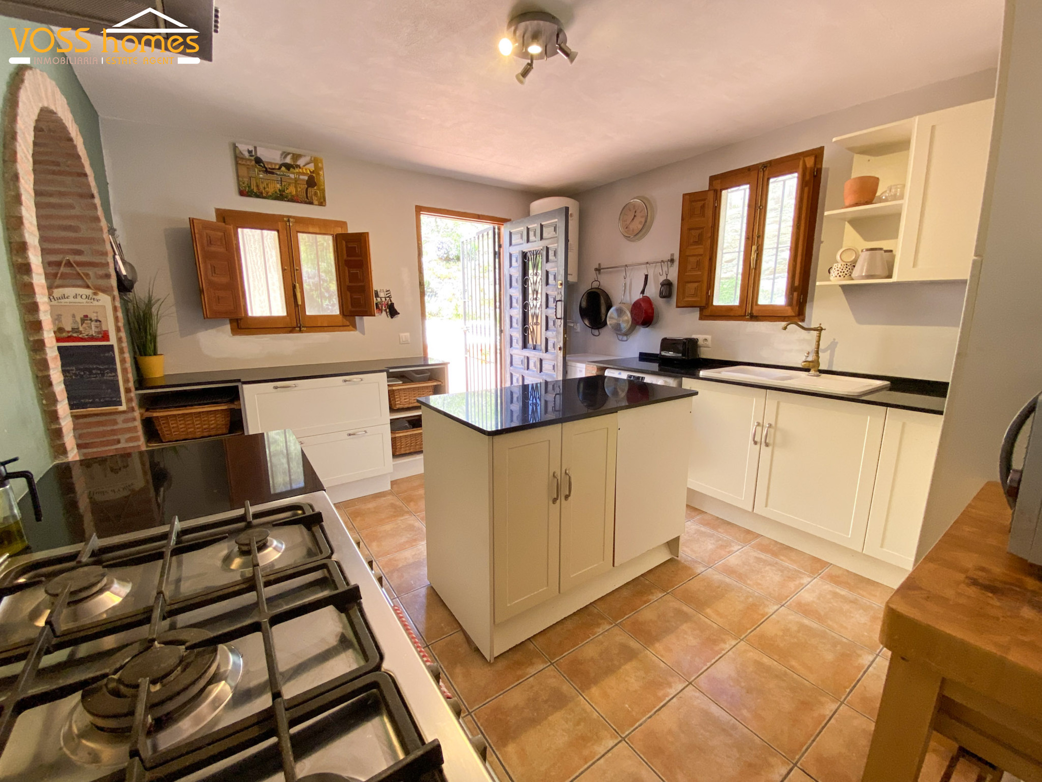 VH2734: Country House / Cortijo for Sale in Huércal-Overa Countryside