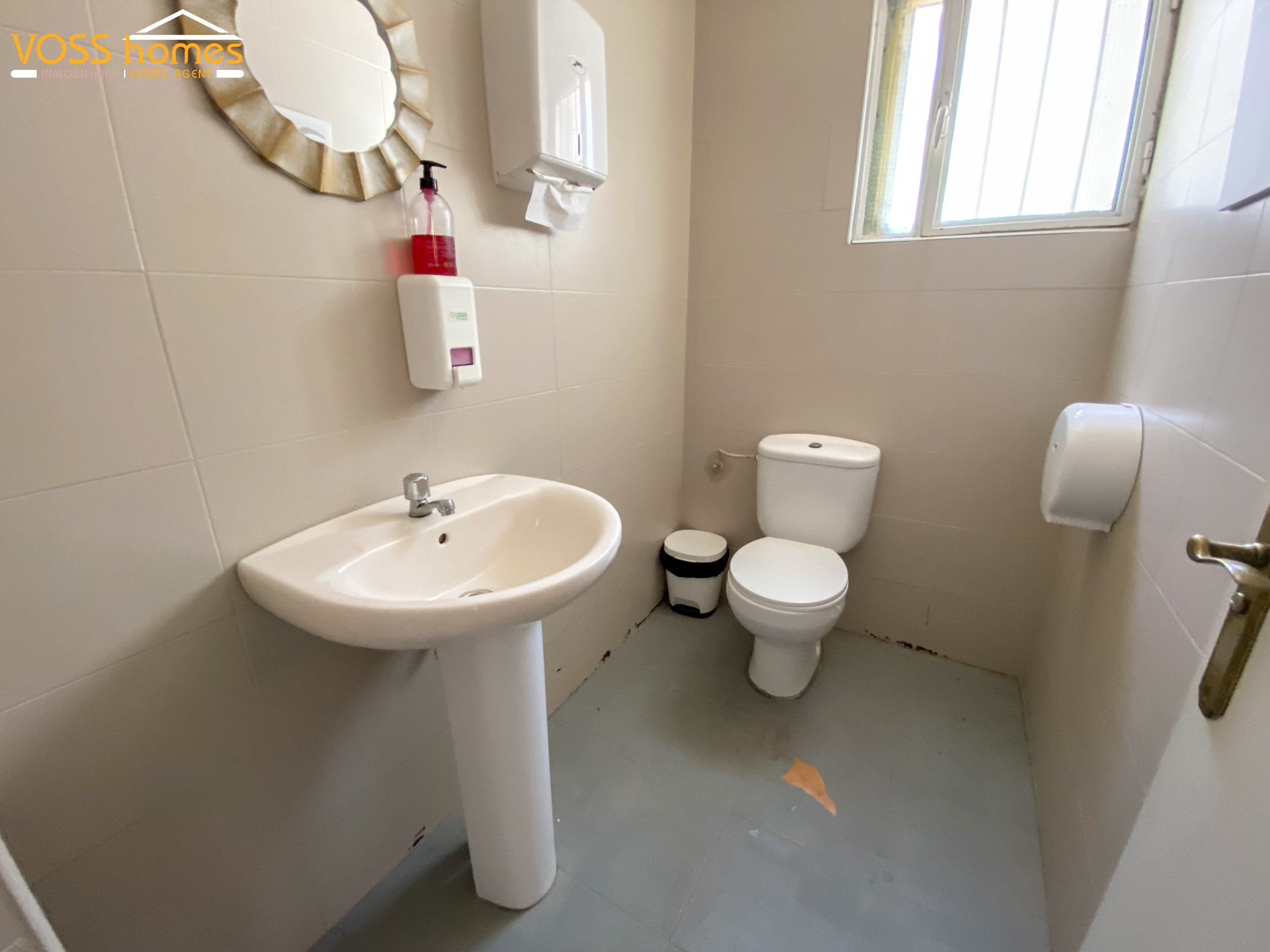 VH2767: Commercial for Sale in Huércal-Overa, Almería
