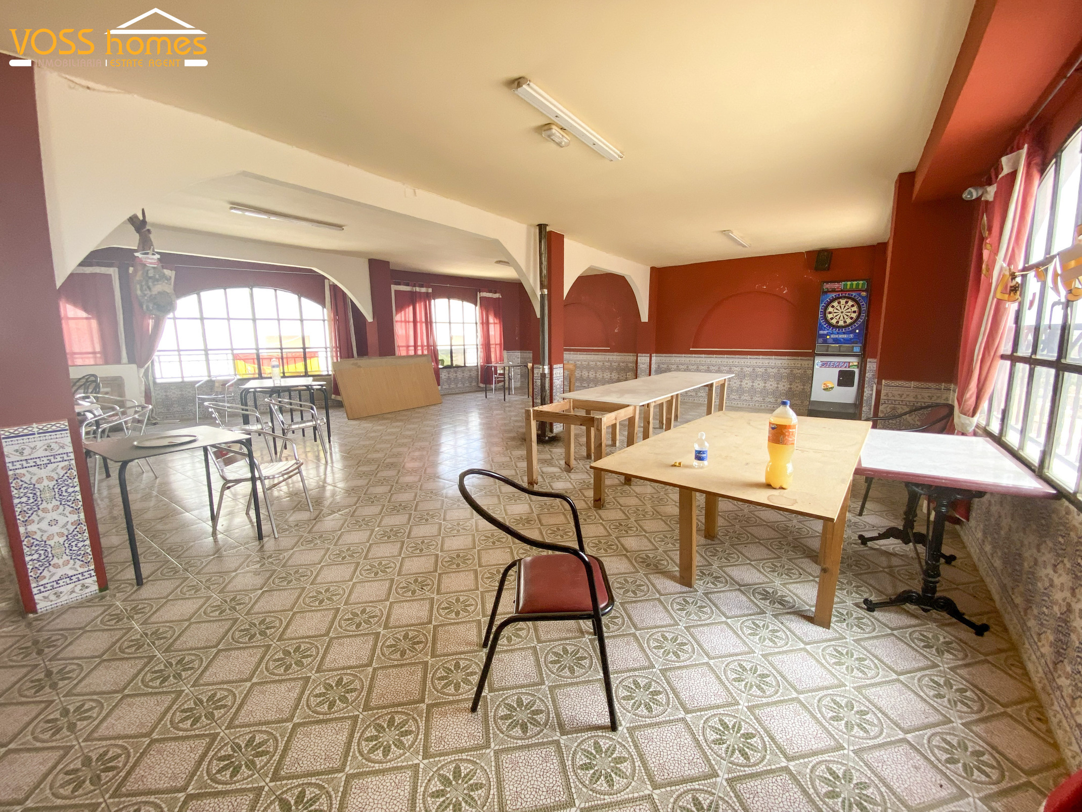 VH2771: Commercial for Sale in Taberno Area