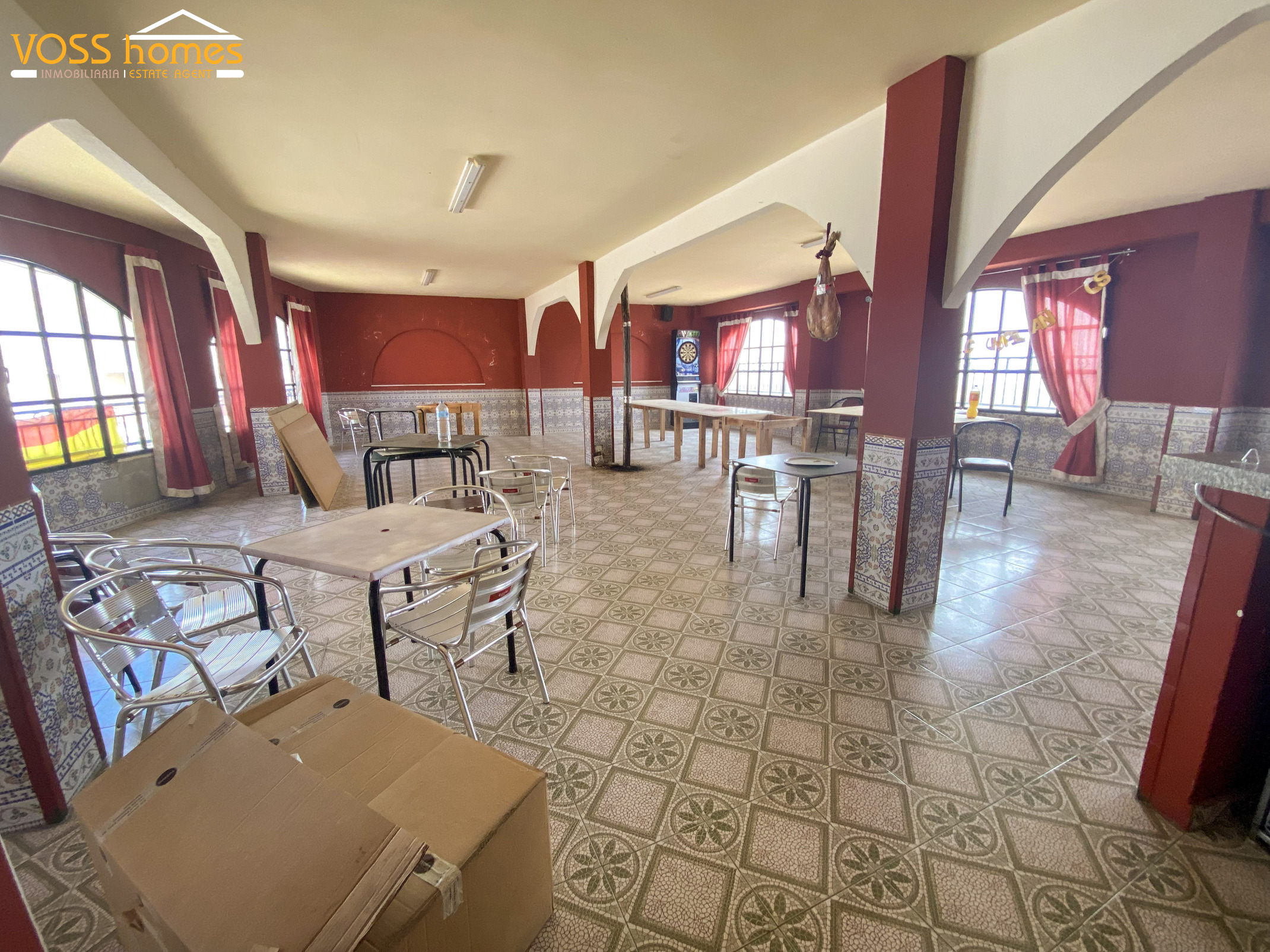 VH2771: Commercial for Sale in Taberno Area