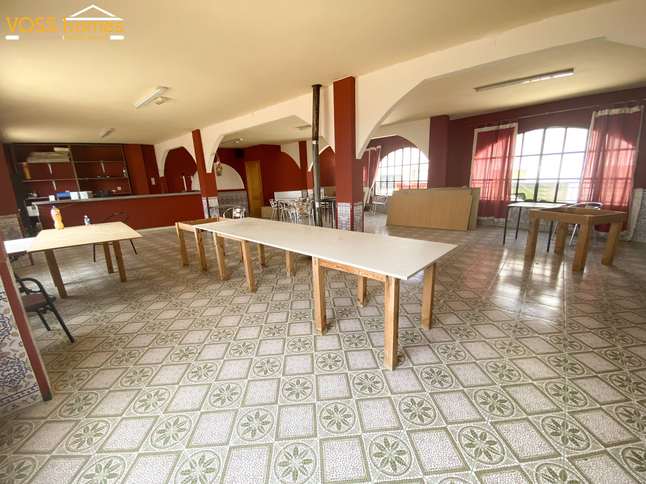 VH2771: Commercial for Sale in Taberno Area
