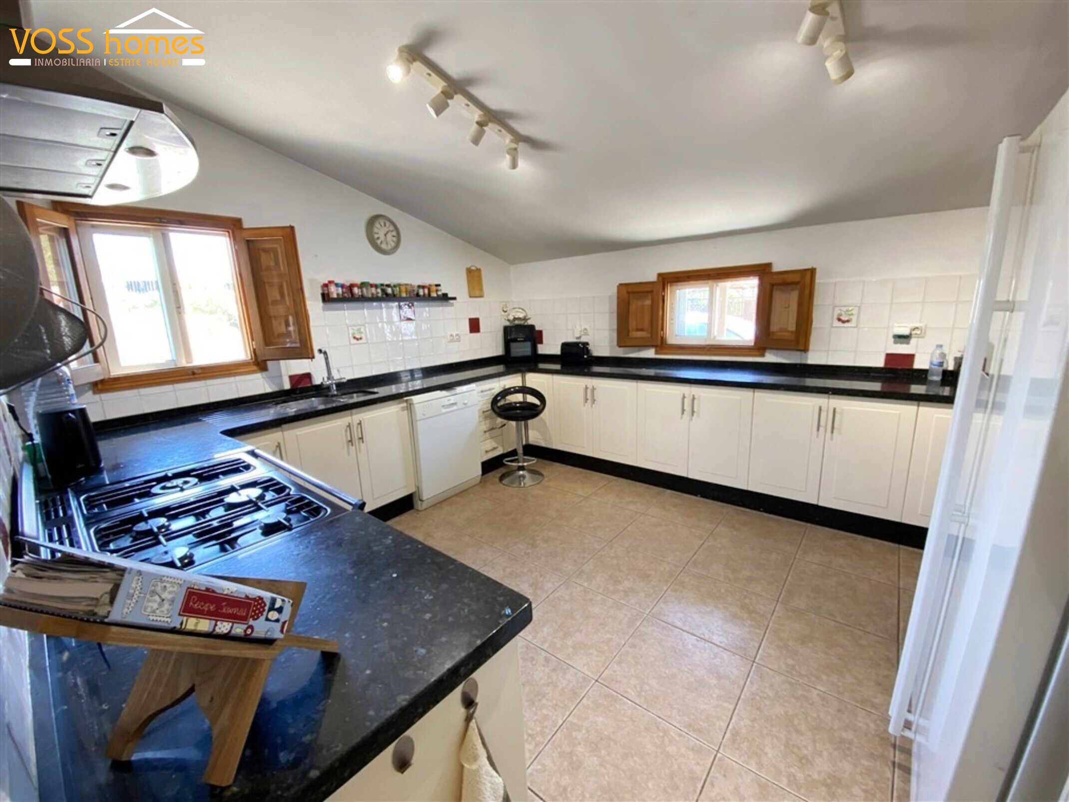 VH2783: Country House / Cortijo for Sale in Huércal-Overa Countryside