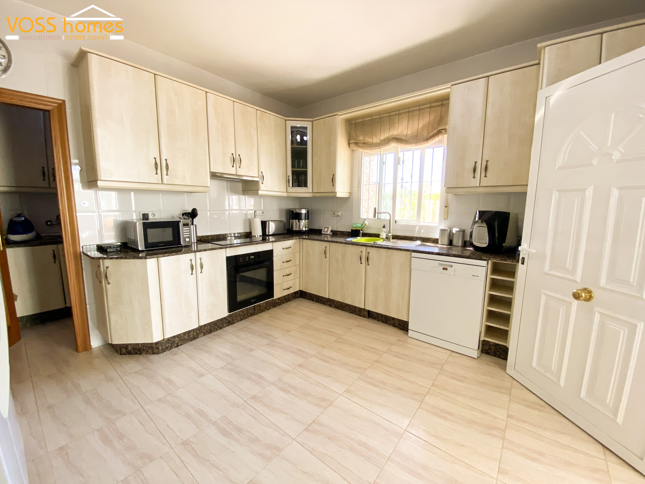 VH2830: Villa for Sale in Huércal-Overa Countryside