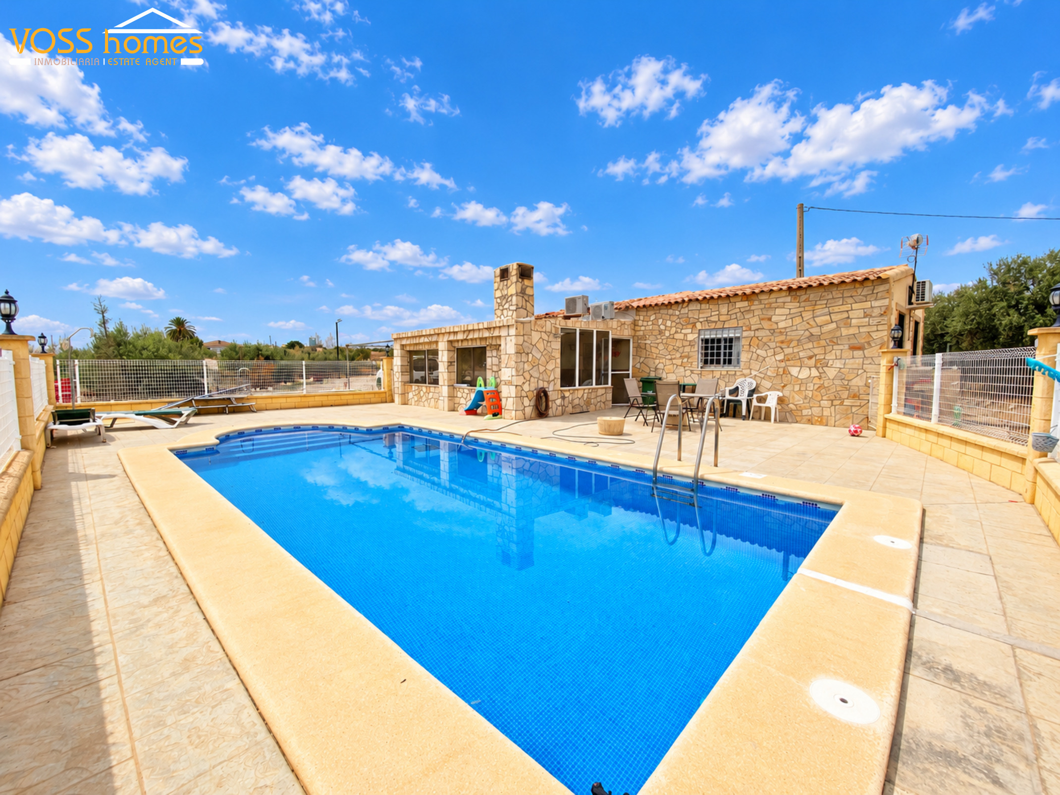 VH2846: Country House / Cortijo for Sale in Huércal-Overa Countryside