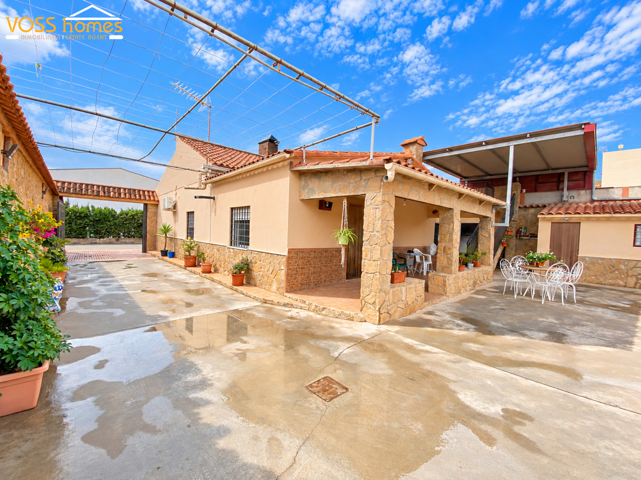 VH2857: Villa for Sale in Huércal-Overa Town