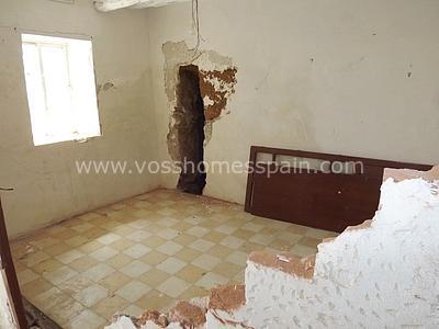 VH714: Village / Town House for Sale in Taberno Area