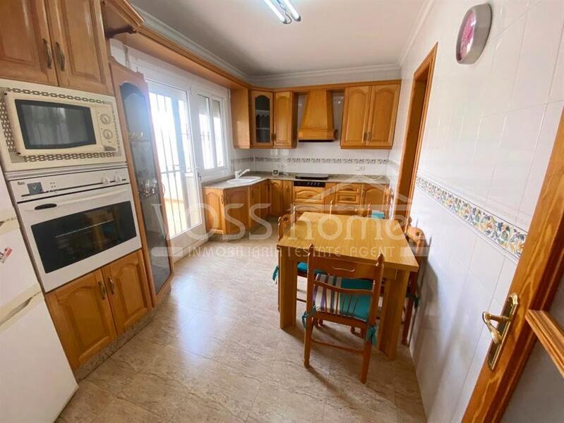 VH954: Village / Town House for Sale in Huércal-Overa Town