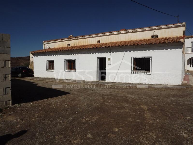 VHR1998: Landhuis te huur in Huércal-Overa, Almería